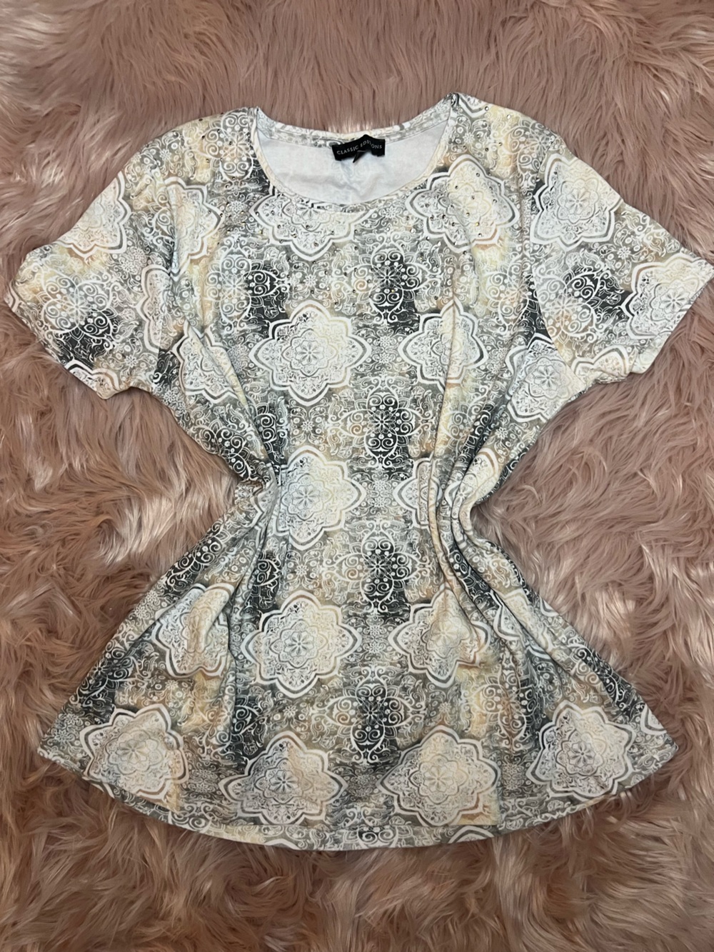 Ivory & Gray Short Sleeve Patterned Tee XL
